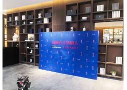 1根桁架，1個背景，1場活動華熠物料租賃為鄭州融信朗悅時光之城搭建出精致的背景桁架